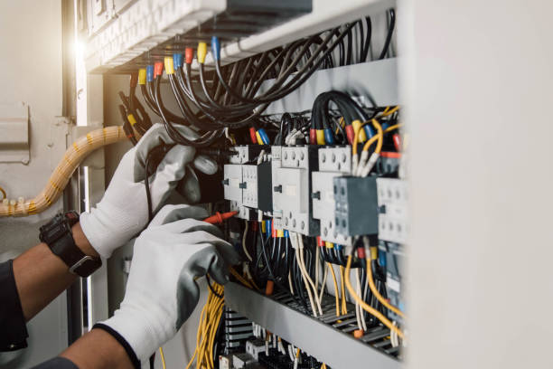 Best Emergency Electrician Near Me  in Hoisington, KS